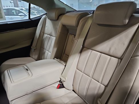 Used 2017 Lexus ES 350 w/ Luxury Package image 15