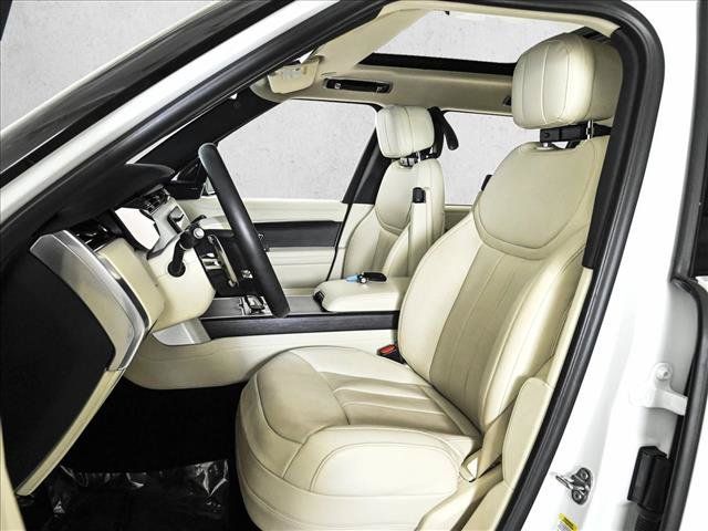 Used 2024 Land Rover Range Rover Long Wheelbase SE AWD/4WD image 17