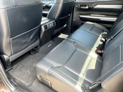 Used 2019 Toyota Tundra Platinum AWD/4WD image 18