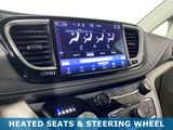 Used 2022 Chrysler Pacifica Touring-L image 5