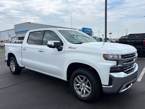 Used 2019 Chevrolet Silverado 1500 LTZ w/ Z71 Off-Road Package AWD/4WD image 3