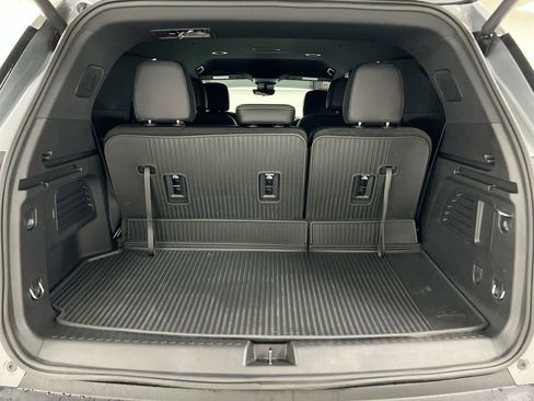 Certified 2026 Chevrolet Traverse LT w/ Driver Confidence Package image 25