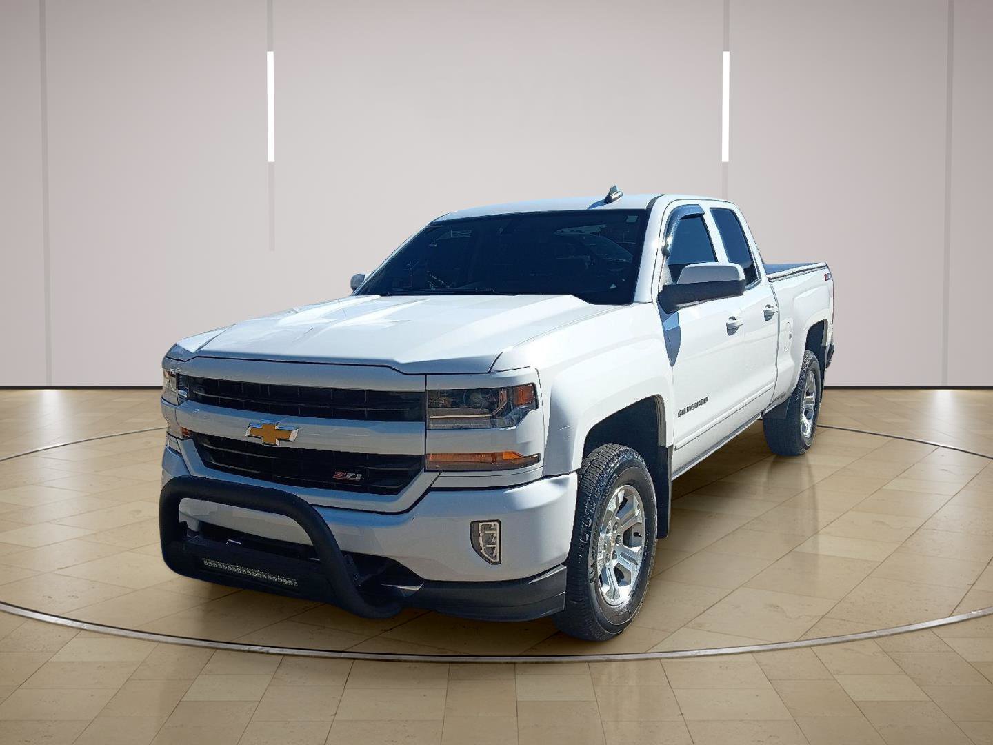 Used 2018 Chevrolet Silverado 1500 LT w/ All Star Edition AWD/4WD image 1