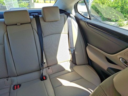 Used 2019 Lexus ES 350 w/ Premium Package FWD image 13