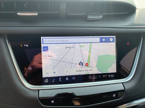 Used 2024 Cadillac XT5 Premium Luxury image 19