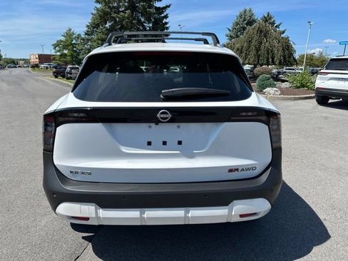 Used 2026 Nissan Kicks SR w/ SR Premium Package AWD/4WD image 4