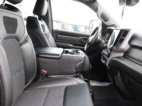 Used 2020 RAM 1500 Big Horn w/ Built-to-serve Edition AWD/4WD image 14