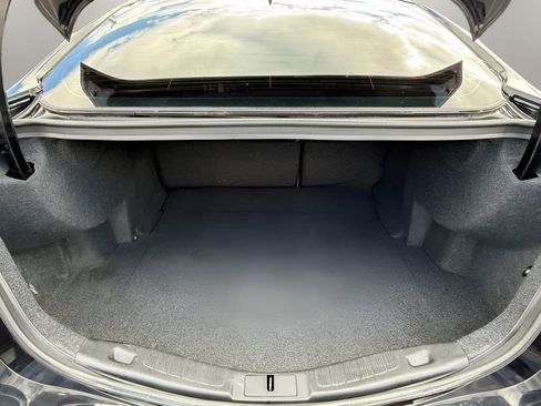Used 2020 Ford Fusion SE w/ Equipment Group 151A FWD image 12