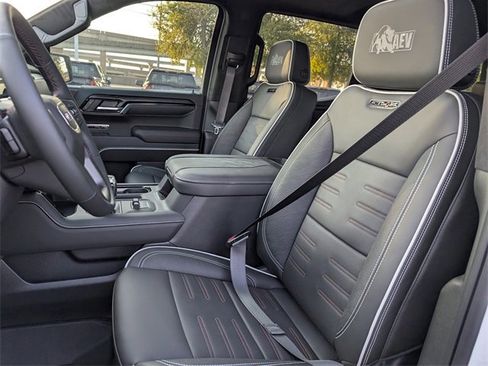 New 2026 GMC Sierra 1500 AT4X w/ AT4X AEV Edition image 18