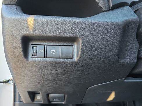 Certified 2025 Toyota RAV4 LE image 27