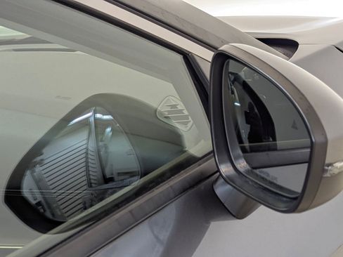 Used 2022 Nissan Rogue SV image 20