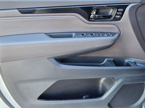 Used 2024 Honda Odyssey Elite image 11