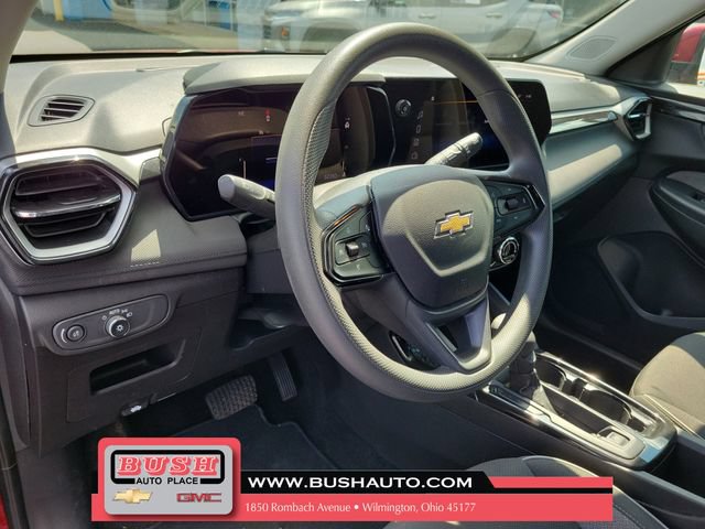 Used 2025 Chevrolet TrailBlazer LT FWD image 17