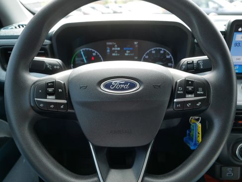 Used 2024 Ford Maverick XLT FWD image 25