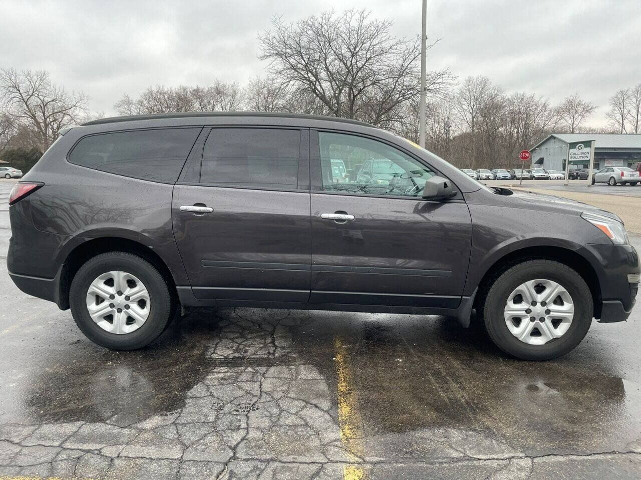 Used 2013 Chevrolet Traverse LS FWD image 5