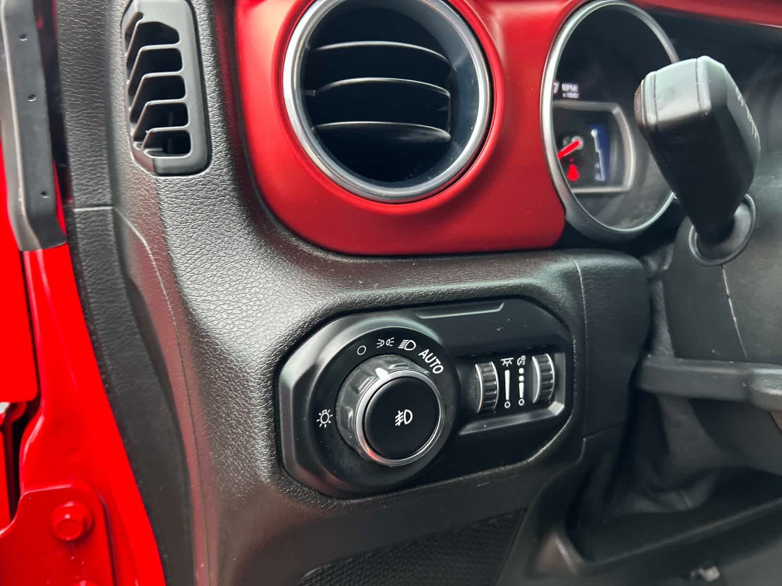 Used 2021 Jeep Wrangler Unlimited Rubicon AWD/4WD image 21
