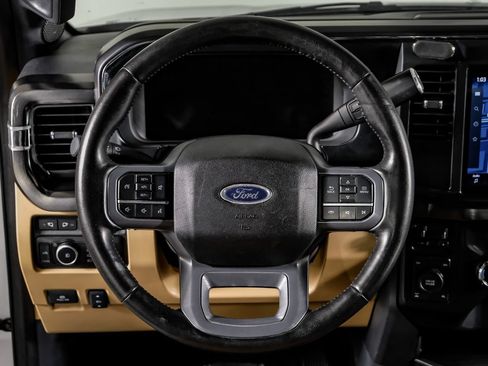 Used 2024 Ford F250 Lariat w/ Sport Appearance Package AWD/4WD image 17