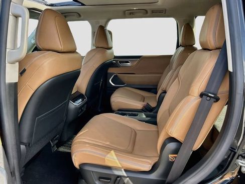 Used 2025 INFINITI QX80 Luxe RWD image 22