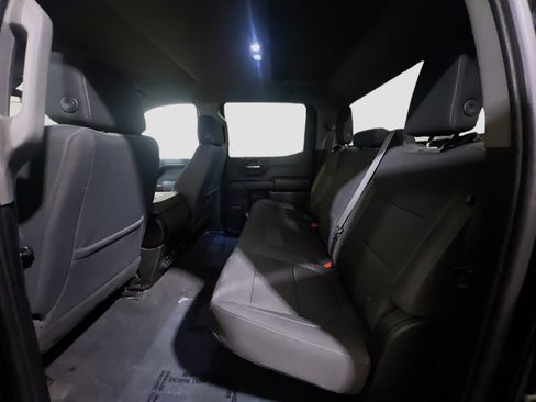 Used 2022 Chevrolet Silverado 1500 LT AWD/4WD image 16