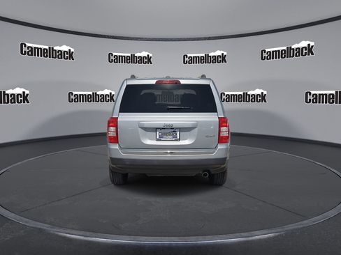 Used 2016 Jeep Patriot High Altitude FWD image 6