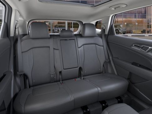 Used 2025 Kia Sportage EX w/ EX Premium Package image 16