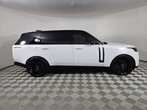 Used 2025 Land Rover Range Rover Long Wheelbase SE AWD/4WD image 2