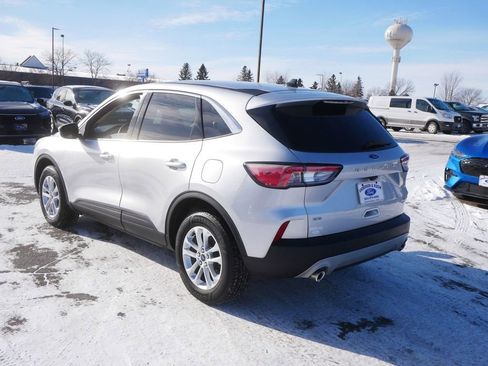 Certified 2020 Ford Escape SE image 7