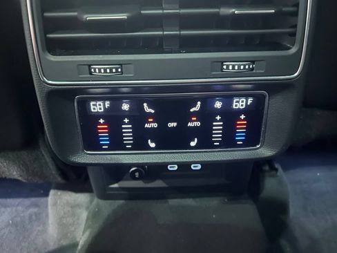 Used 2022 Audi Q7 3.0T Prestige AWD/4WD image 26