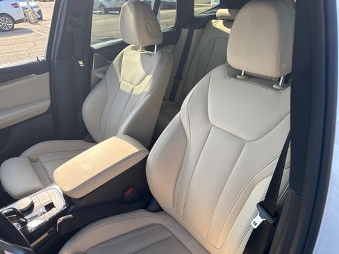 Used 2024 BMW X3 sDrive30i w/ Premium Package RWD image 14