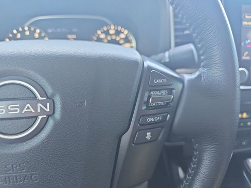 Used 2022 Nissan Frontier SV image 17