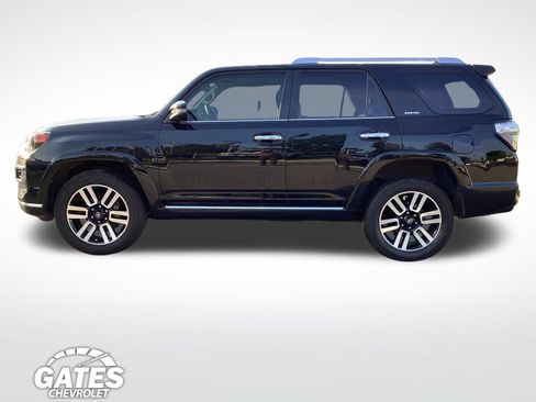 Used 2023 Toyota 4Runner Limited AWD/4WD image 7