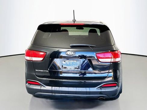 Used 2018 Kia Sorento L image 6