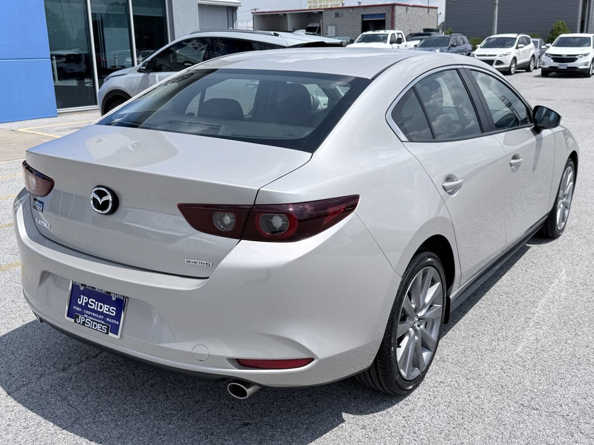 Used 2024 MAZDA MAZDA3 s FWD image 6