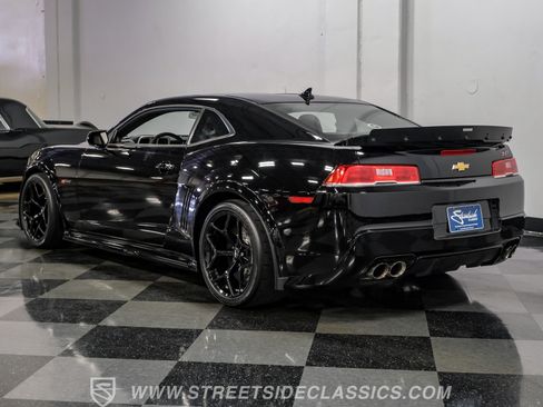 Used 2015 Chevrolet Camaro Z/28 RWD image 9