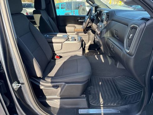 Used 2021 Chevrolet Silverado 1500 LT image 19