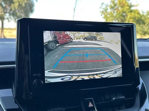 Used 2024 Toyota Corolla SE image 15