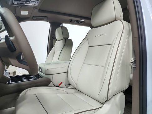 New 2026 GMC Yukon Denali w/ Sun & Power Step Package AWD/4WD image 20