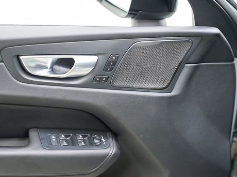 Certified 2024 Volvo XC60 T8 Plus AWD/4WD image 11
