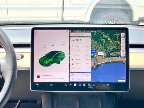 Used 2021 Tesla Model 3 Long Range AWD/4WD image 16