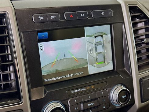 Used 2018 Ford F150 Lariat w/ Equipment Group 502A Luxury image 10