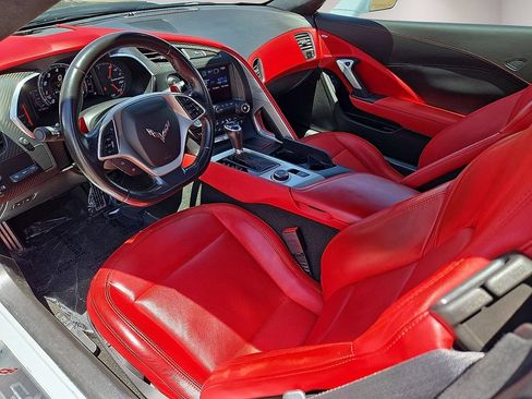 Used 2018 Chevrolet Corvette Grand Sport RWD image 17