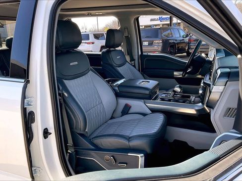 Used 2022 Ford F150 Limited image 8