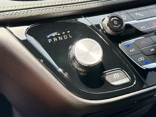 New 2027 Chrysler Pacifica Select FWD image 16