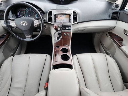 Used 2012 Toyota Venza Limited w/ Tow Pkg AWD/4WD image 19