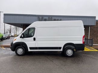 New 2025 RAM ProMaster 2500 w/ Premium Convenience Group video 3