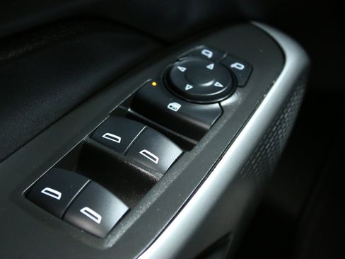 Used 2024 Chevrolet Trax LS w/ Driver Confidence Package FWD image 20