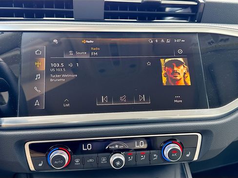 Used 2025 Audi Q3 2.0T Premium Plus w/ Premium Plus Package image 31