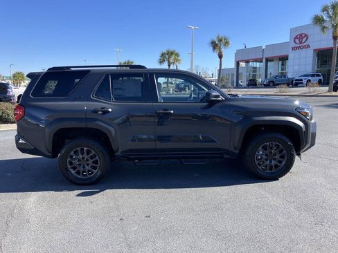 New 2026 Toyota 4Runner SR5 image 6