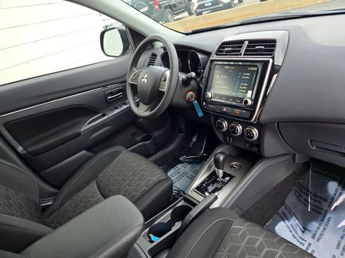 Used 2026 Mitsubishi Outlander Sport ES AWD/4WD image 5