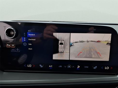 New 2026 Chevrolet Traverse LT w/ Midnight/Sport Edition image 26